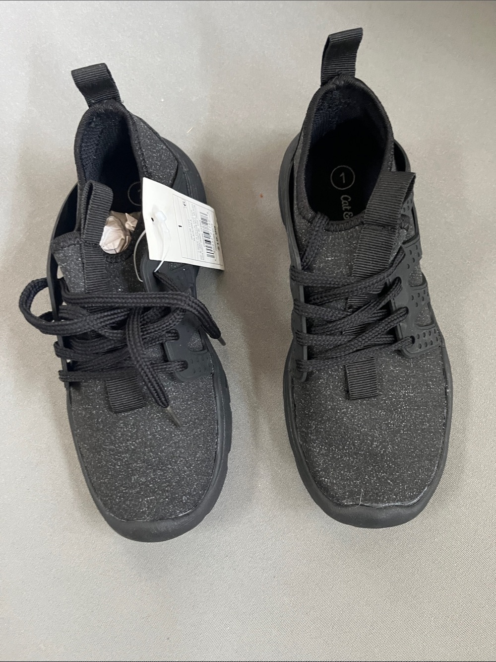 Casual Black kids size 1 Knit Sneakers - cat n Jack